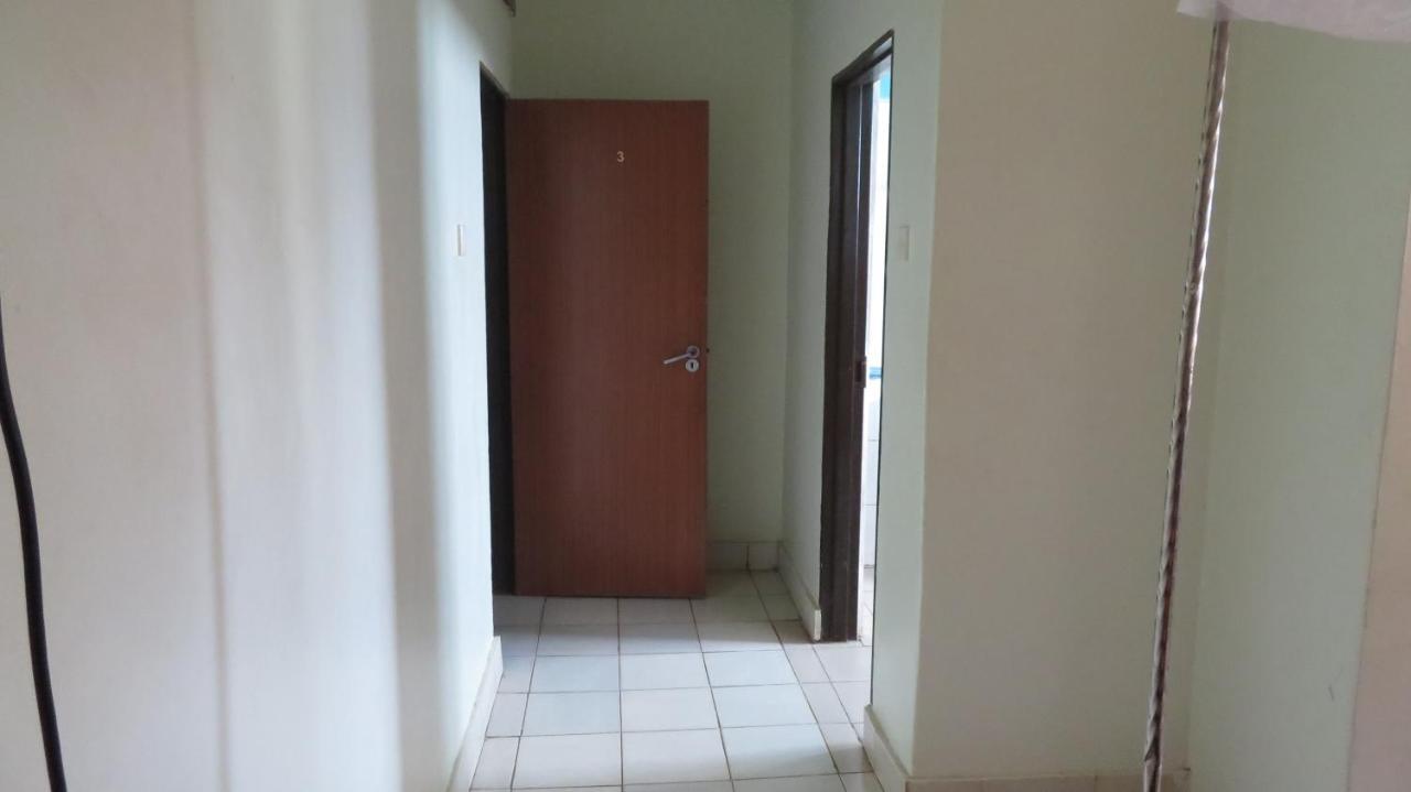 Global Village Hotel Pakwach 외부 사진